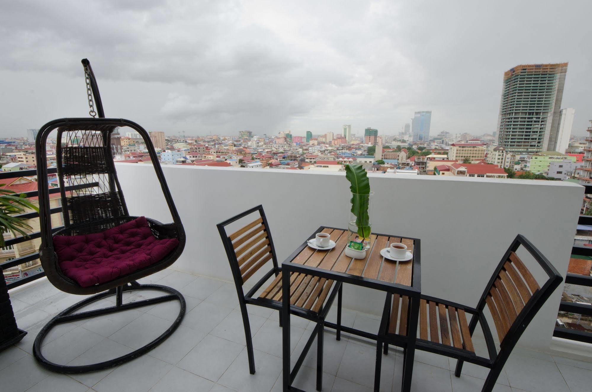 Kolab Sor Phnom Penh Hotel Exterior photo